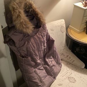 American Rag Grey hooded puffer vest. Size Lg.